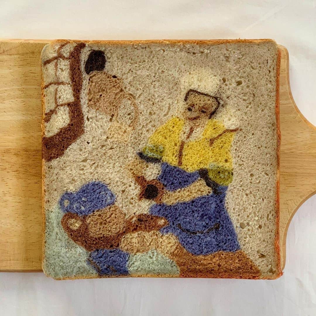 Ranさんのインスタグラム写真 - (RanInstagram)「. . . #イラストパン . . . フェルメールの“牛乳を注ぐ女” . . #イラストパン美術館 に展示します✨ . . . . Vermeer 🎨  Het melkmeisje . . . #bread #themilkmade #milkmade #vermeer #art #breadart #artfood @rijksmuseum #museum #museumlover #Netherlands #artworks #🇳🇱#illustrationbread #手作りパン #美術館 #アート #トーストアート #フェルメール #牛乳を注ぐ女 #ミルクを注ぐ女 #アムステルダム #アムステルダム国立美術館 #萌え断 #名画 #絵画 #食パン #パン教室 #konel」6月26日 22時49分 - konel_bread