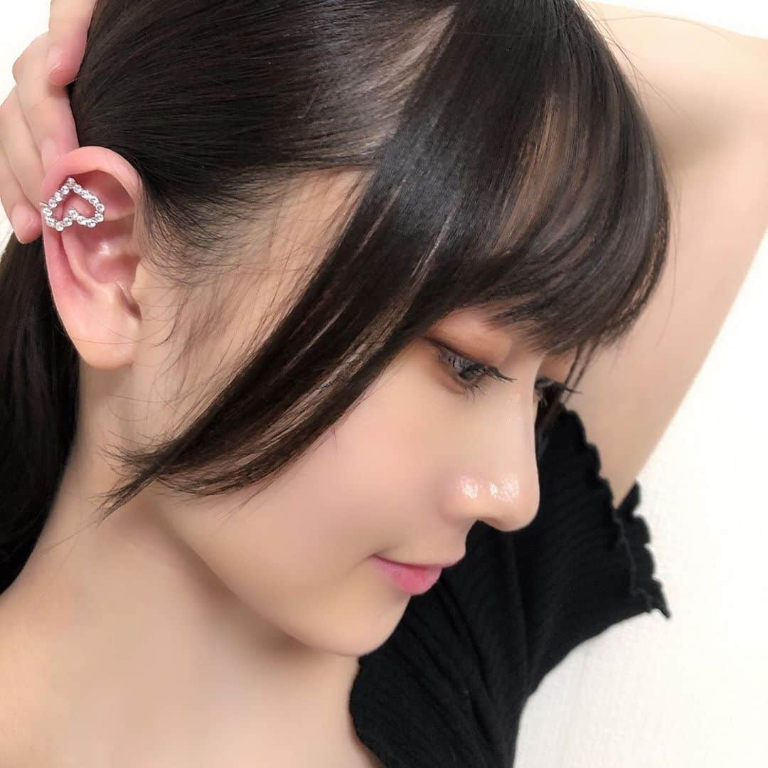 矢倉楓子さんのインスタグラム写真 - (矢倉楓子Instagram)「♡♡♡﻿ ﻿ 反対やん🤷‍♀️﻿ ﻿ #pierce #シルバーアクセサリー  #イヤーカフ」6月26日 22時54分 - fufu_ice