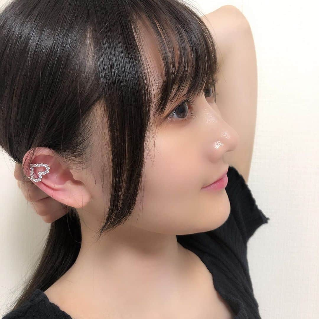 矢倉楓子さんのインスタグラム写真 - (矢倉楓子Instagram)「♡♡♡﻿ ﻿ 反対やん🤷‍♀️﻿ ﻿ #pierce #シルバーアクセサリー  #イヤーカフ」6月26日 22時54分 - fufu_ice