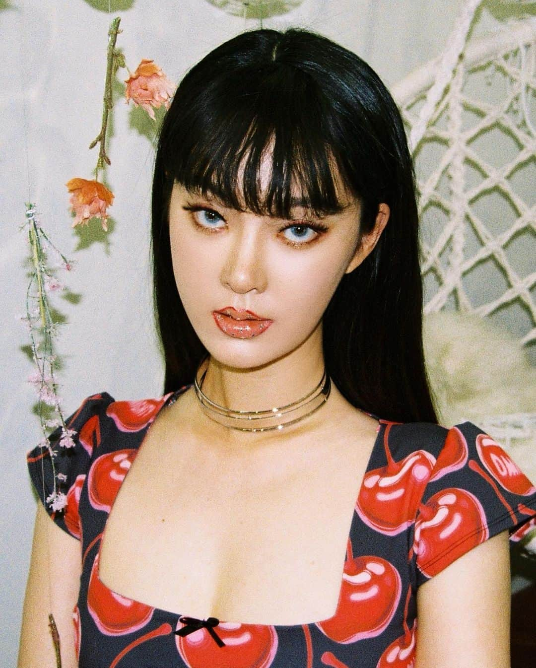 SAY さんのインスタグラム写真 - (SAY Instagram)「3rd US single [I’M OKAY]  drops 2020.7.2 (thu) 6pm KST 🥀💔」6月26日 23時08分 - saayworld