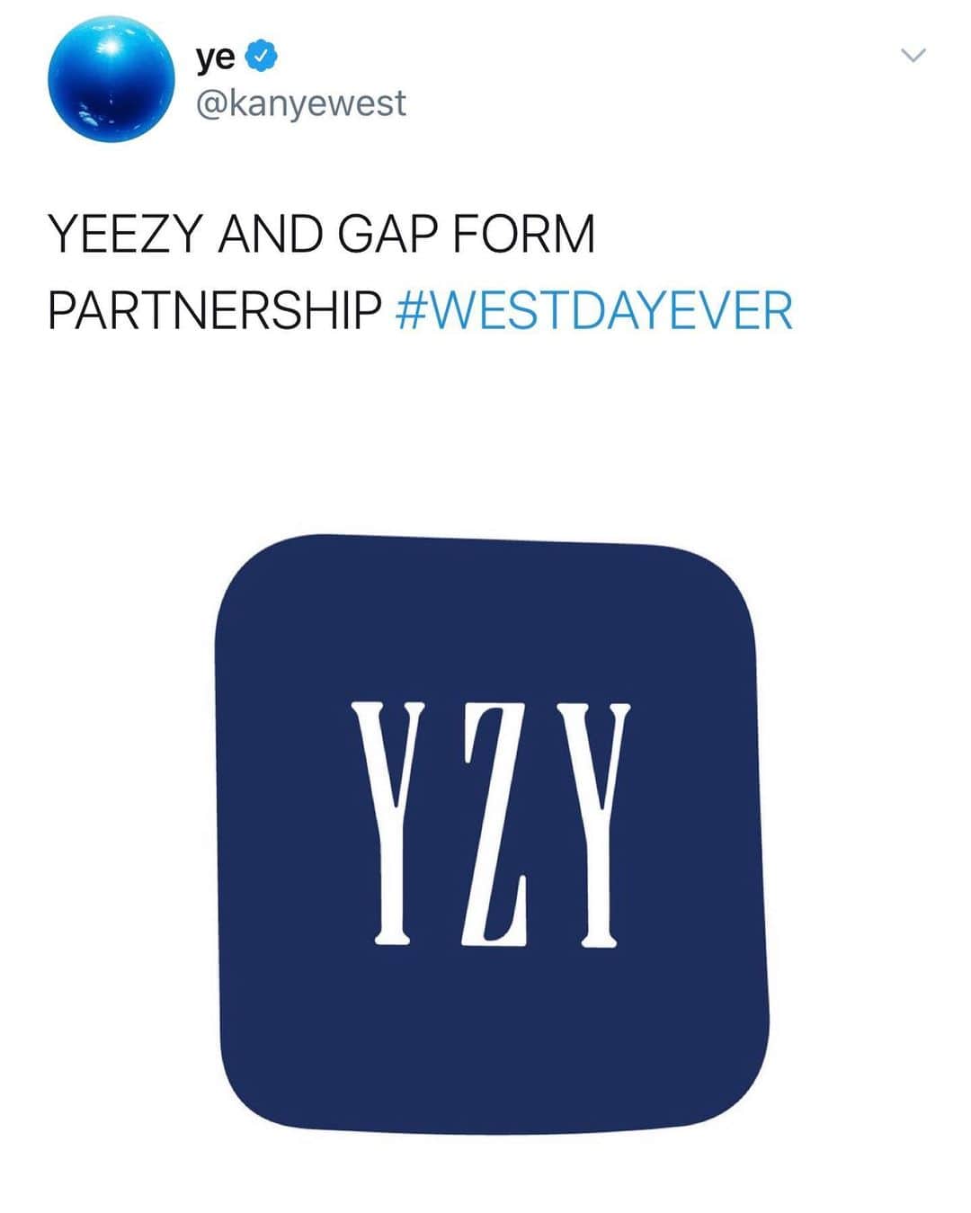 クリス・ジェンナーさんのインスタグラム写真 - (クリス・ジェンナーInstagram)「Congratulations Kanye!!! I’m so proud of you!!! #ye #proudmama @gap #kanyewest #westdayever」6月26日 23時08分 - krisjenner