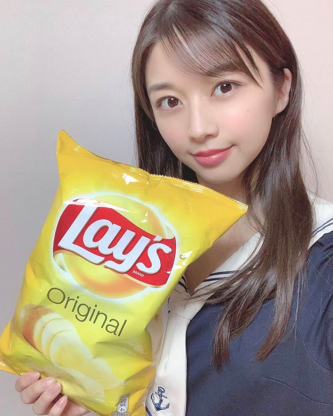 牧野真莉愛さんのインスタグラム写真 - (牧野真莉愛Instagram)「♡ ♡ Judge❤Instagram 💕@ thejudge44 みてね💕 ↑ ✨💛Lay’s💛✨ ↓ Judge❤ヤンキースタジアム看板 💕Judgeが守備についた時見つけてね💕 ♡ ♡  #AaronJudge ❤ #Judge ❤ #Lays #モーニング娘20 #morningmusume20 #牧野真莉愛」6月26日 23時17分 - maria_makino.official