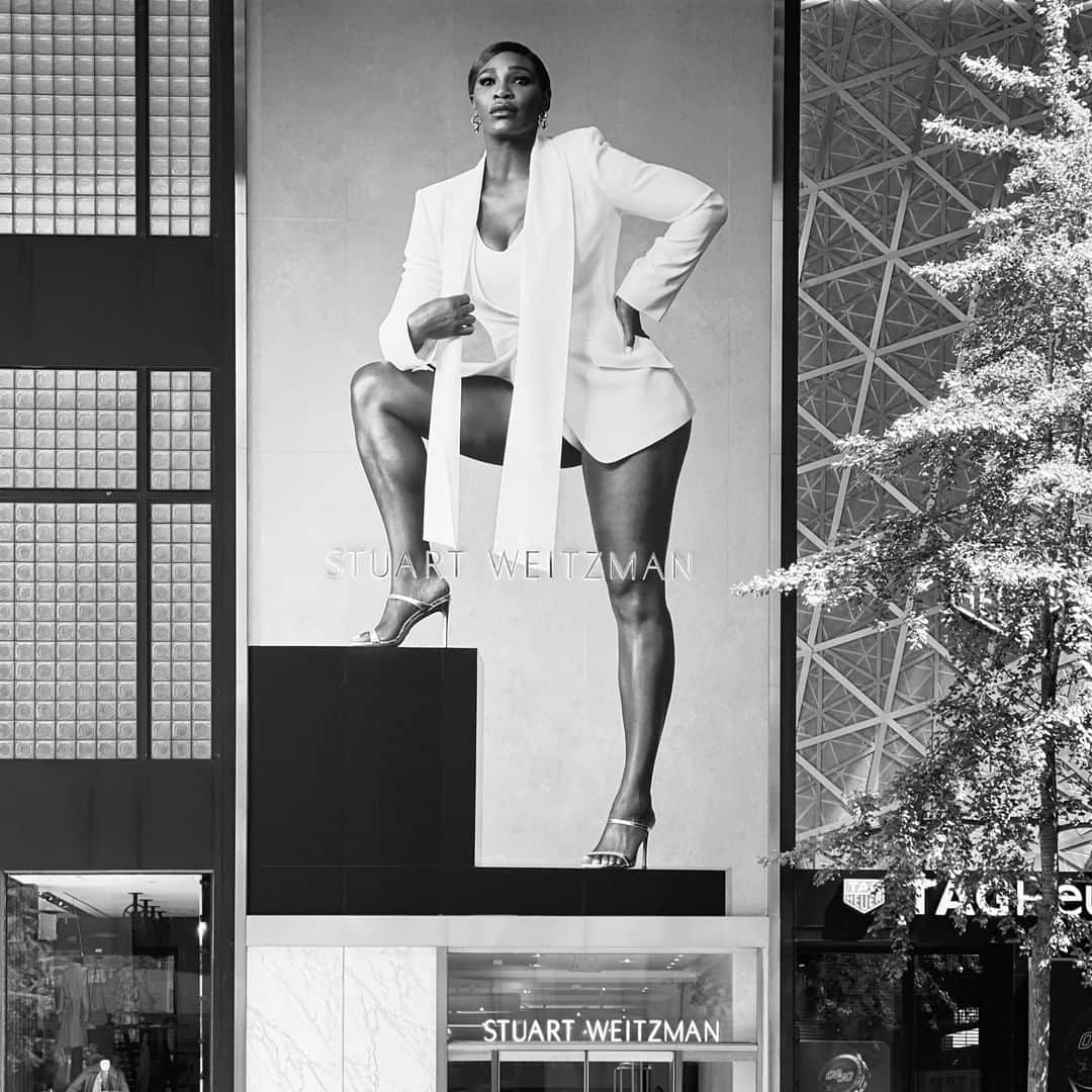 スチュアートワイツマンのインスタグラム