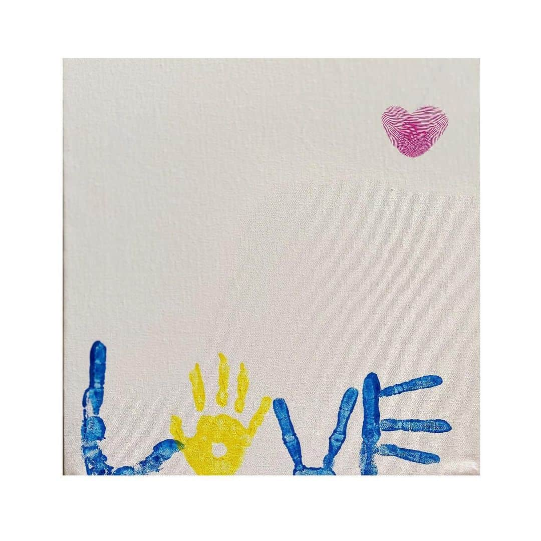 サニア・ミルザさんのインスタグラム写真 - (サニア・ミルザInstagram)「Cause this world right now needs a little bit more love.. a little more kindness .. and a little more empathy ❤️ #coronaquiltproject @diabhupal」6月27日 0時05分 - mirzasaniar