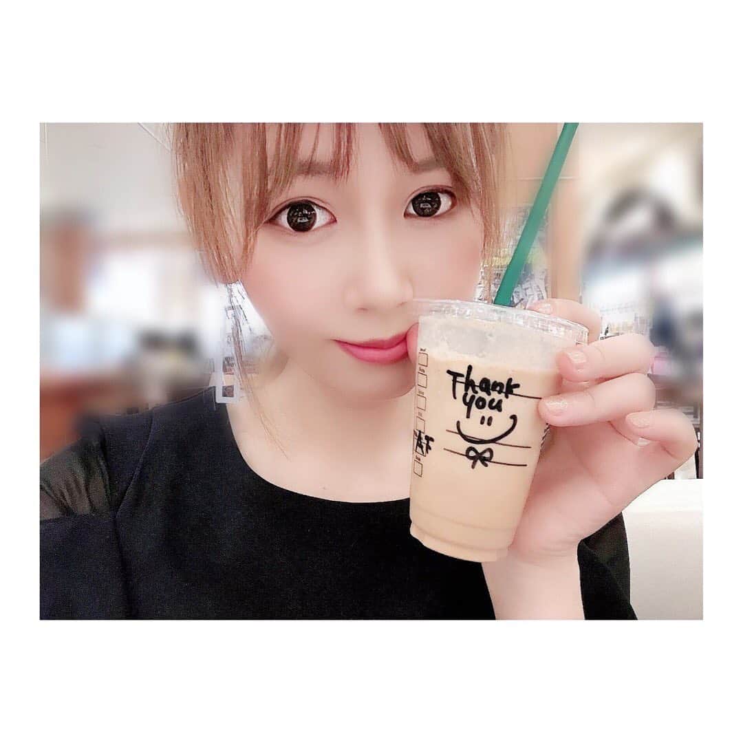 小河結香のインスタグラム：「いつも話しかけてくれて メッセージ書いてくれる💕 優しさに触れた1日🥰 #スタバ #スタバ好き #スタバの店員さん優しい #アールグレイアフォガートフラペチーノ #starbuckscoffee」