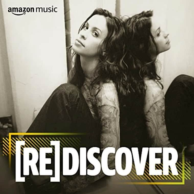 アラニス・モリセットさんのインスタグラム写真 - (アラニス・モリセットInstagram)「🙏🙏🙏🥰🥰 @AmazonMusic #JLP25  Alexa, play [RE]Discover Alanis Morissette on Amazon Music ☺️😉🥰」6月27日 10時19分 - alanis