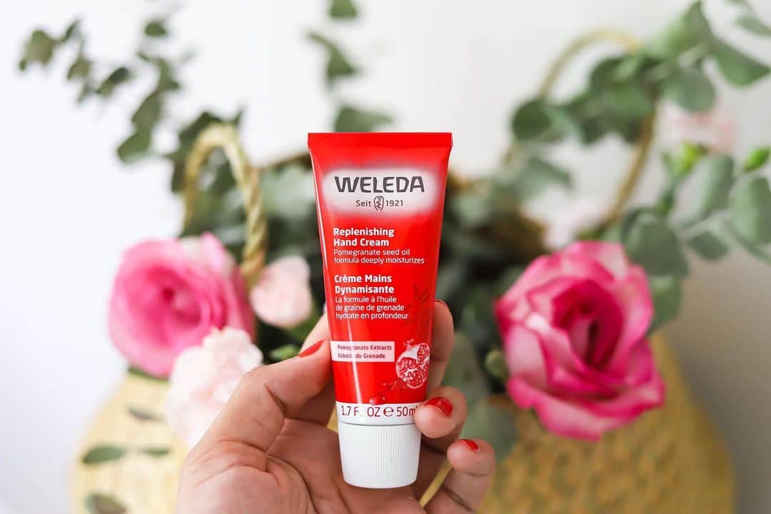 Weledaのインスタグラム：「Lock in moisture with the power of pomegranate.❤️ We promise your hands will thank you! 👏🏼 #weledaskin」