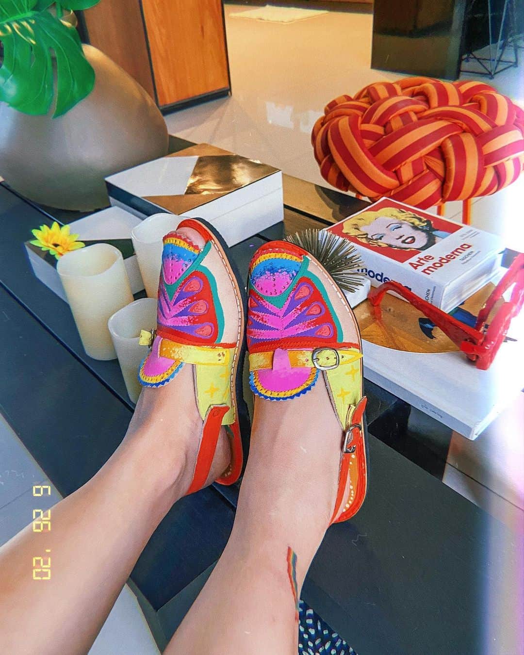Gabriela Salesのインスタグラム：「Cores do meu Nordeste 💜🧡💛💚💗💙」
