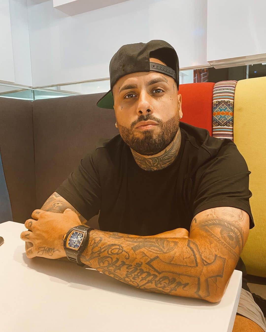 NICKY JAMさんのインスタグラム写真 - (NICKY JAMInstagram)「🤖」6月27日 5時35分 - nickyjam