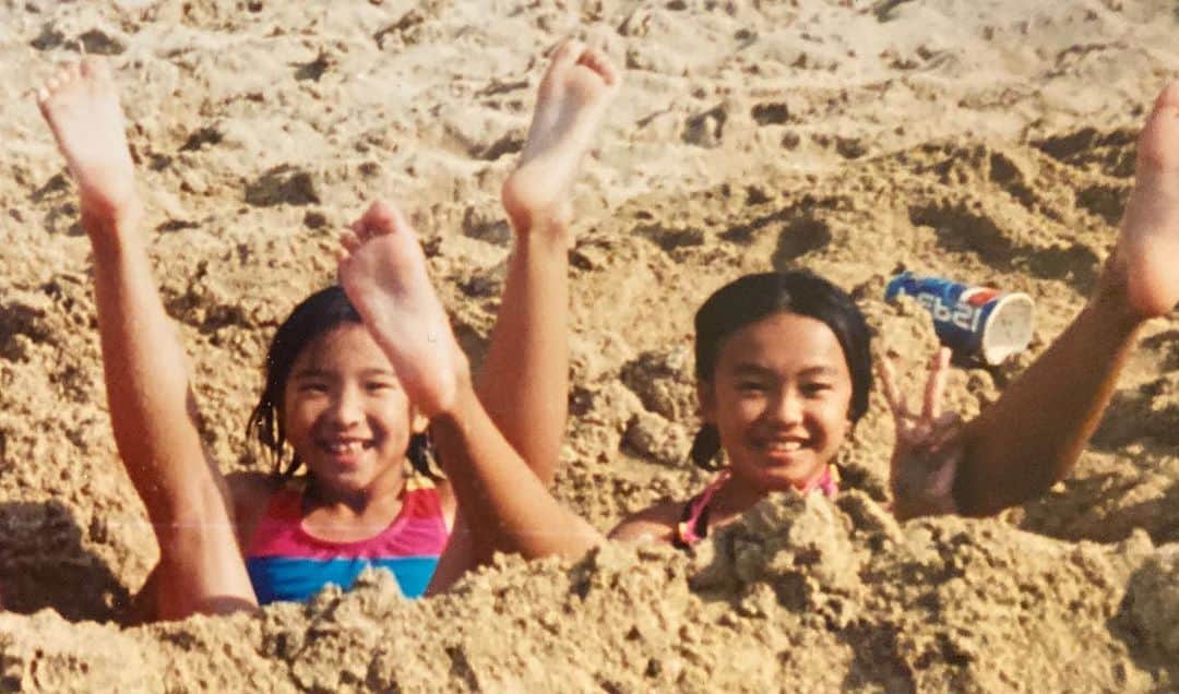 エビアン・クーのインスタグラム：「Went through boxes yesterday found these photos of me. I’ve always been a water girl 💦 I’m missing a tooth too🦷 LOLs」