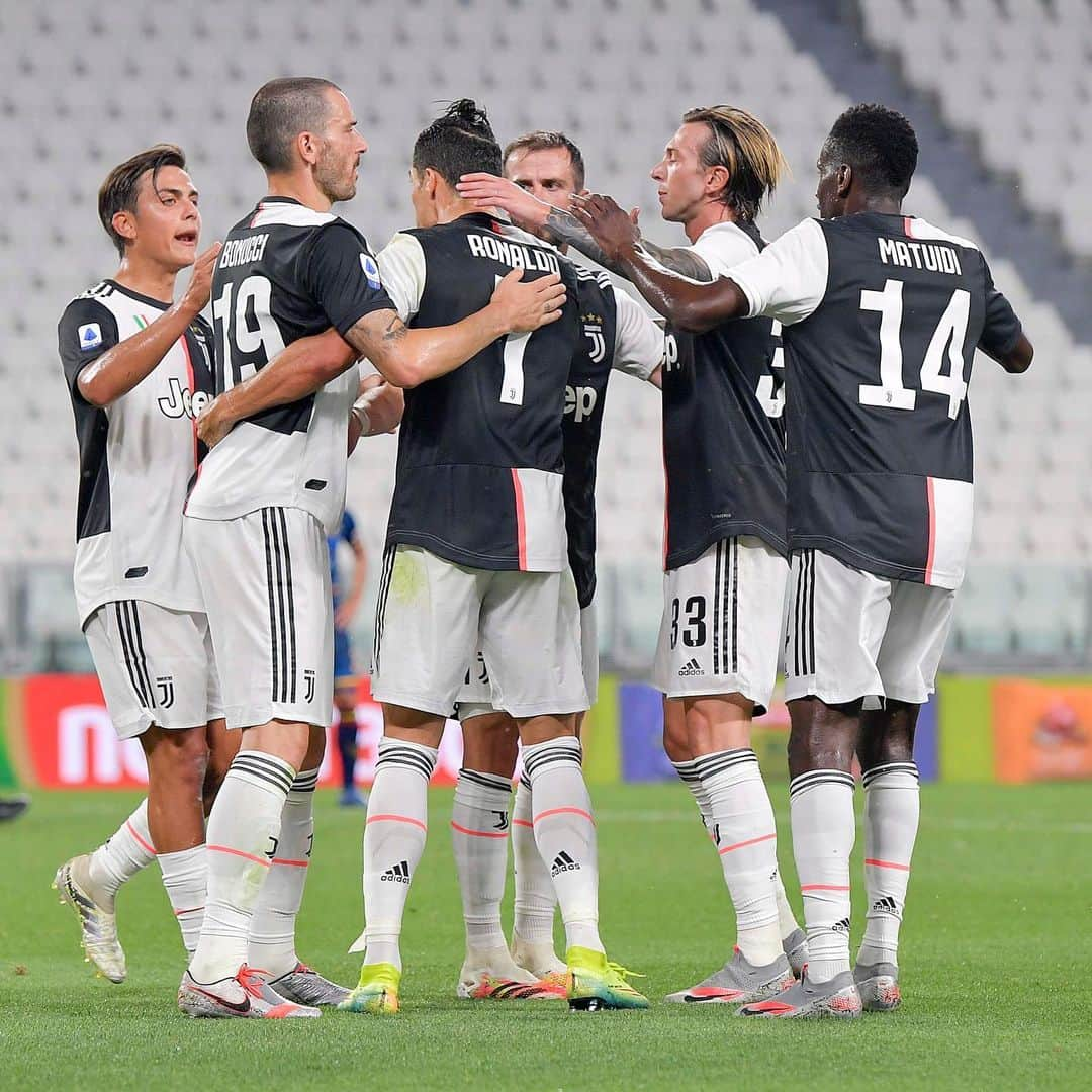 ジャンルイジ・ブッフォンさんのインスタグラム写真 - (ジャンルイジ・ブッフォンInstagram)「Concentrati e determinati #finoallafine! Great job guys 💪🏻 #juventus #juvelecce」6月27日 6時45分 - gianluigibuffon