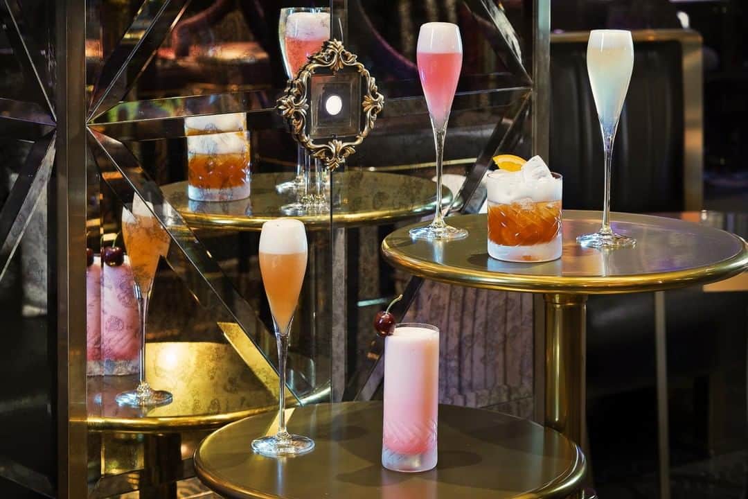 The Venetian Las Vegasさんのインスタグラム写真 - (The Venetian Las VegasInstagram)「Here to celebrate? Raise a glass from @RosinaBar's Secret Celebrations Cocktail Menu #tonight. #Cheers to you!」6月27日 7時00分 - venetianvegas