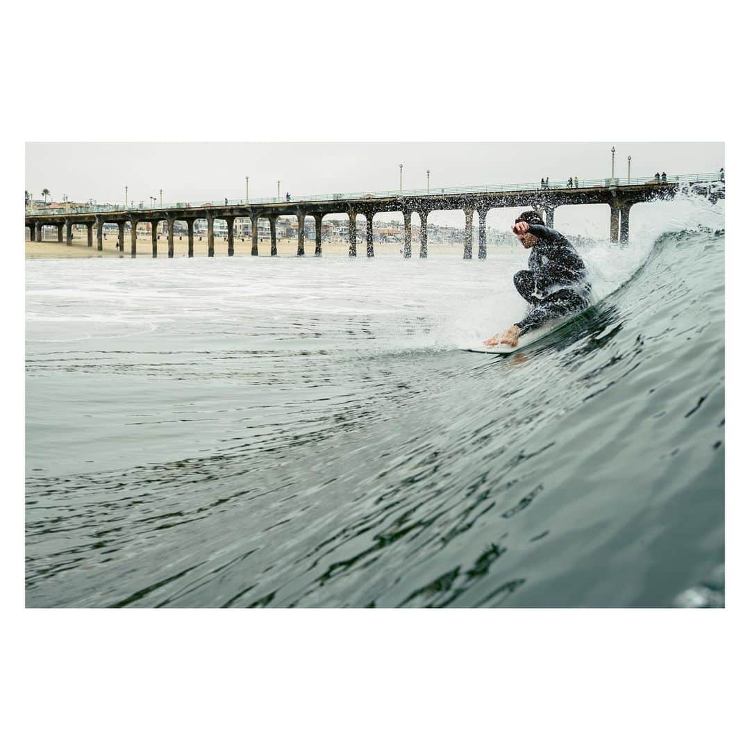 Pete Halvorsenさんのインスタグラム写真 - (Pete HalvorsenInstagram)「It's a Water World. . Leica Q2  1. @dingydavesdingrepair leaning into one 2. Hang Five Dave, Hang Five 3. Pierfect SUP Frame 4. @nikaukai in the wild w/out a paddle 5. Look Ma' no hands 6. Thought he was gonna go right  7. J working on his Salty Old Dog look to scare the kids away 8. Pier People: Silent Mike 9. Reverse Pier Pressure 10. #fromwhereistand」6月27日 6時56分 - petehalvorsen