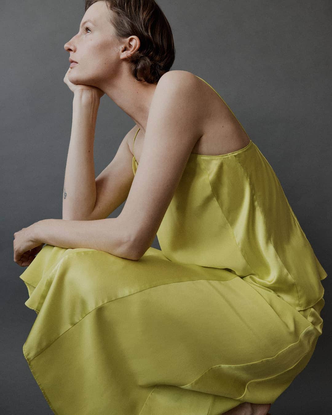 ラグ&ボーンのインスタグラム：「We're serving up the color of the season. Lime wedge anyone?」
