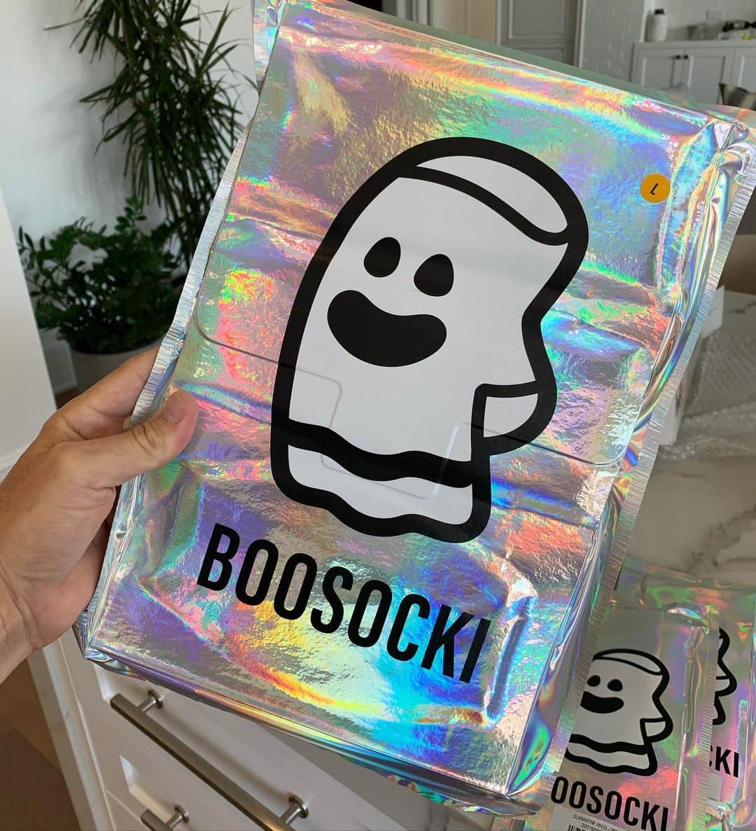 ロブ・ディアデックのインスタグラム：「🚨🚨🚨New @dyrdekmachine company alert 🚨 🚨🚨 Proud to announce our latest venture InStitches with my good friend @tshupe. Taylor is not only an amazing human being, but also one of the realest Do or Dier Entrepreneurs the world has ever created. Watching him orchestrate and execute this company has been nothing short of magical. I am honored to be able to partner with him and create this new stitch based platform for original comedic art. Our first company is @boosocki, a shareable subscription sock service with beautifully irreverent content! Check them out at Boosocki.com  #manufacturingamazing #doordier」