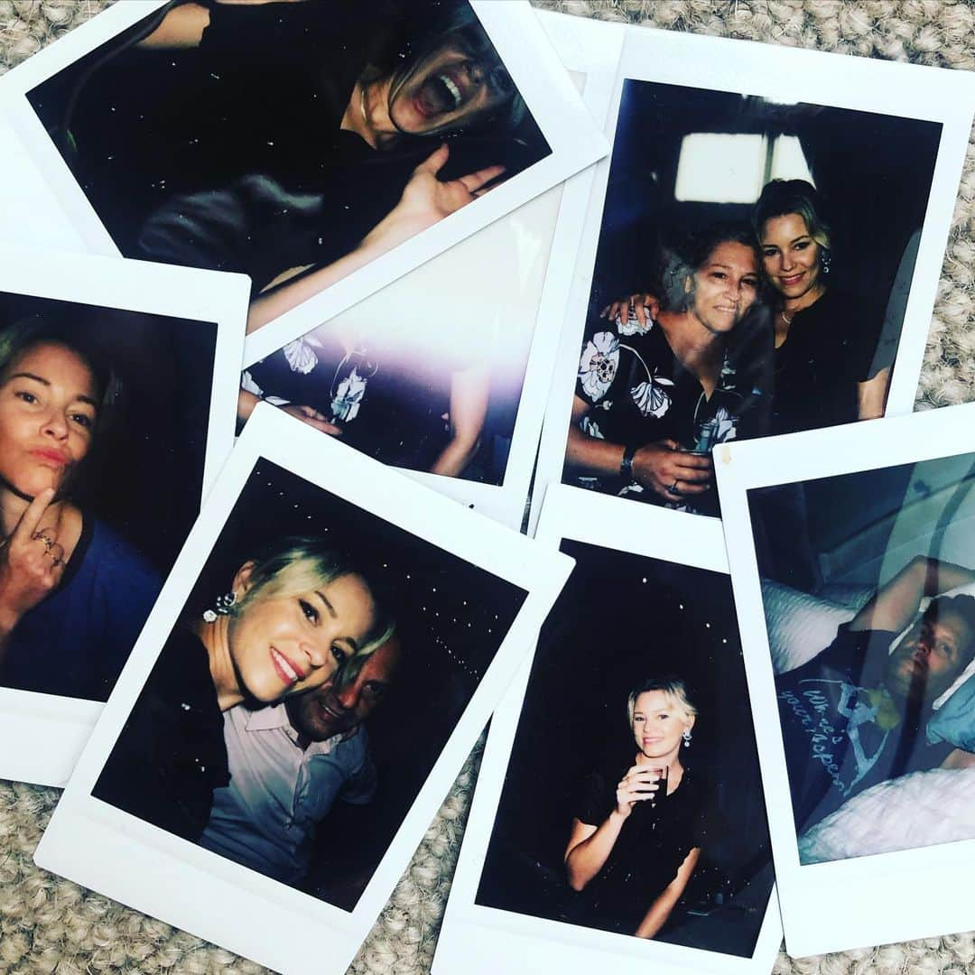 エリザベス・バンクスさんのインスタグラム写真 - (エリザベス・バンクスInstagram)「I miss polaroids. Just found these in a drawer. Taken by my littlest guy during a fun family weekend celebrating @apw1218 @t_eddyg I miss those weekends too but we gotta #staysafe because #familyiseverything」6月27日 8時28分 - elizabethbanks