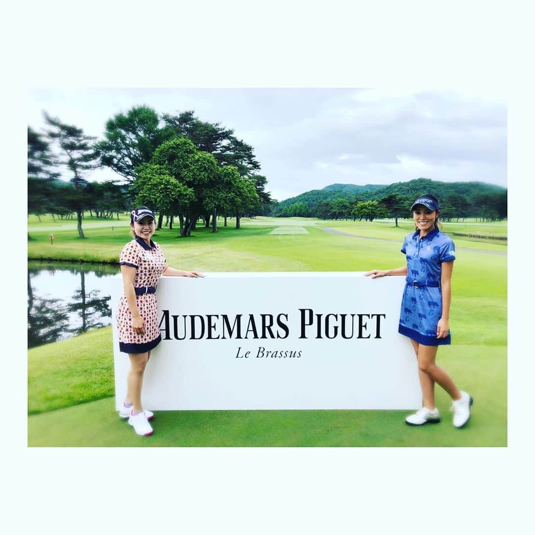 青山加織さんのインスタグラム写真 - (青山加織Instagram)「☆ TEAM #エフィカス @honey_golfer ちゃんと❣️ 久しぶりのプロアマのお仕事でした お仕事はありがたいです😭 #audemars_piguet さん素敵なプロアマでした」6月27日 8時50分 - kaoriaoyama_official