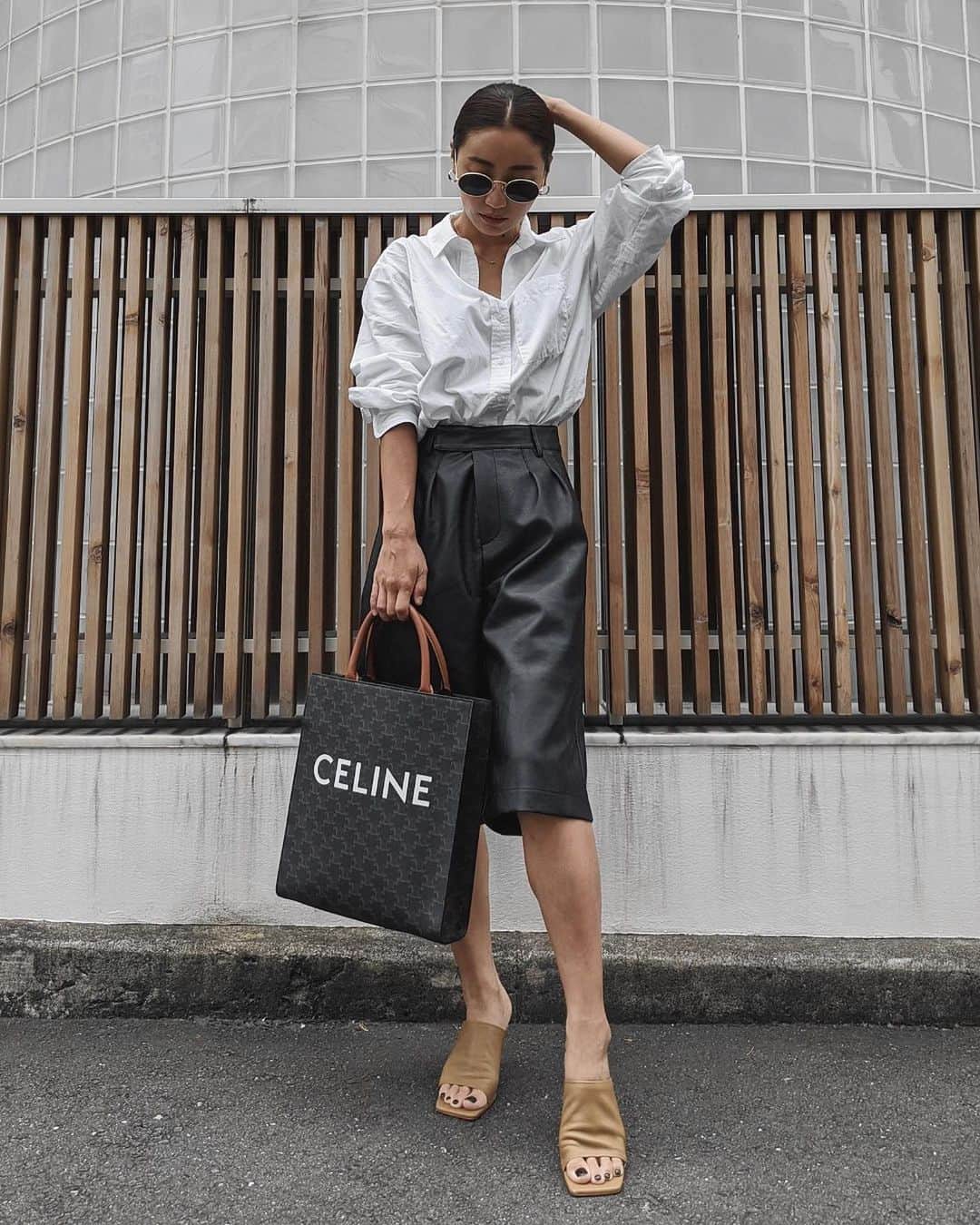 Icumi Oohamaさんのインスタグラム写真 - (Icumi OohamaInstagram)「sunglasses : @hedy_daikanyama  pants : @pixiemarket  bag : @celine @hedy_japan」6月27日 9時14分 - icumi___