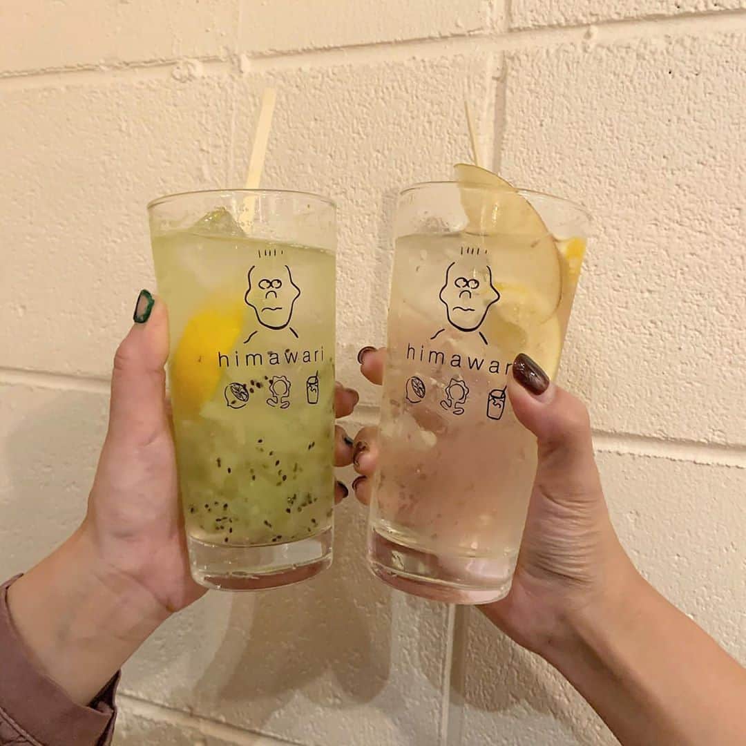 SUCLEさんのインスタグラム写真 - (SUCLEInstagram)「#レトログラス . 可愛いグラスでお酒を飲んじゃお🍻 . レトロちっくなグラスは見た目も可愛いし 気分も上がりますよね❥❥ ぜひ参考にしてみてくださいね💭  photo by  @suzylily._  @_ri_811  @_0seee7_  @sucle_ では紹介する写真を募集中👧🏻 タグ付けやハッシュタグをつけてくれた投稿からもピックアップした写真をリポストしています！ #sucle をつける か このアカウントをタグ付けして投稿してね📸  #シュクレ #シュクレちっく#sucle#サワー専門店#レトロ#レトログラス#サワー#居酒屋#居酒屋メニュー#居酒屋巡り#お酒#お酒好きな人と繋がりたい#お酒好き女子#お酒好き#お酒大好き#居酒屋好き#オシャレ#オシャレグラス#お洒落さんと繋がりたい#オシャレ好き#イラスト#イラストグラム#コップ#イラスト好き#可愛いイラスト#レトロ喫茶#レトロ居酒屋#オシャレ居酒屋#居酒屋ドリンク」6月27日 19時12分 - sucle_