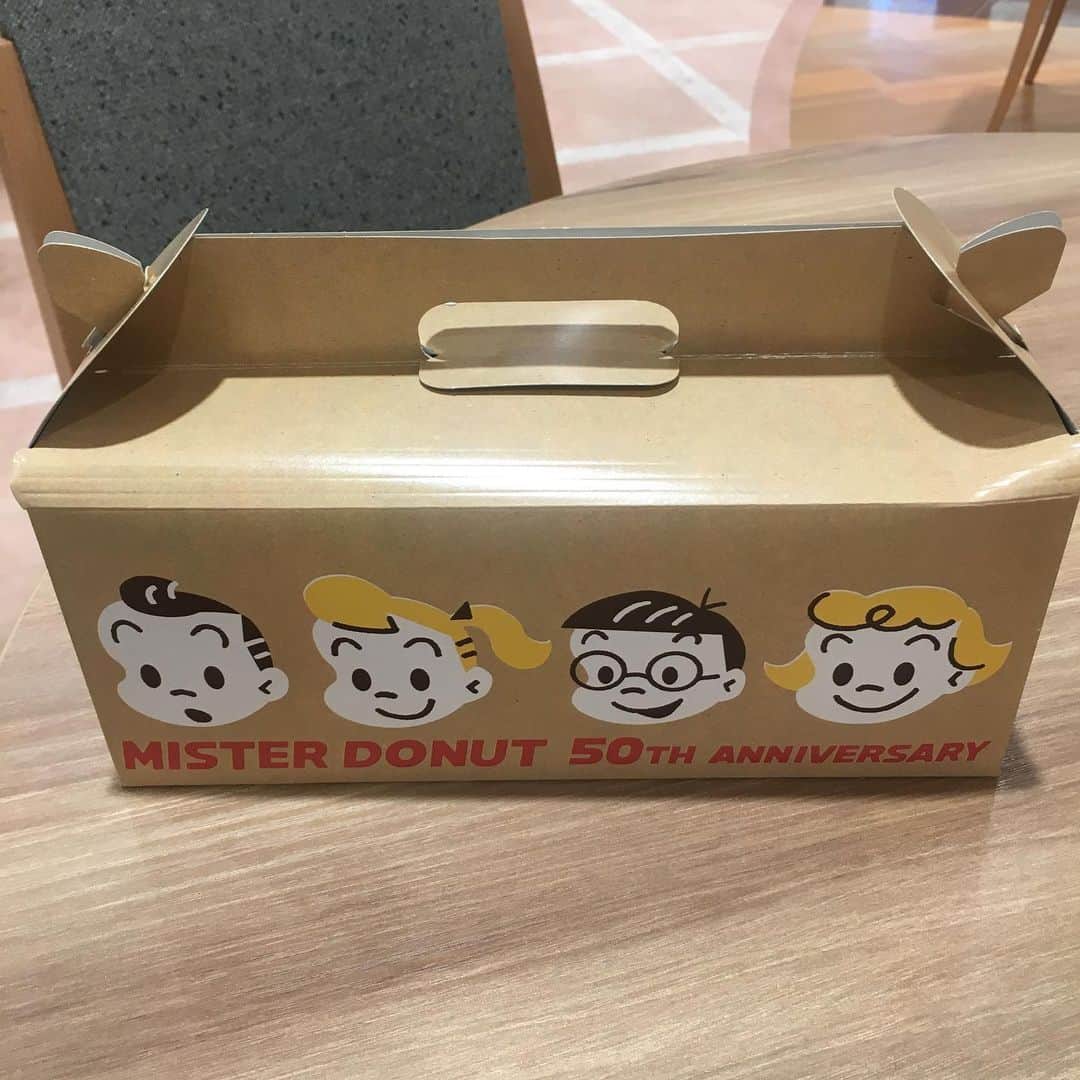HALFBYのインスタグラム：「大人買い🥧」