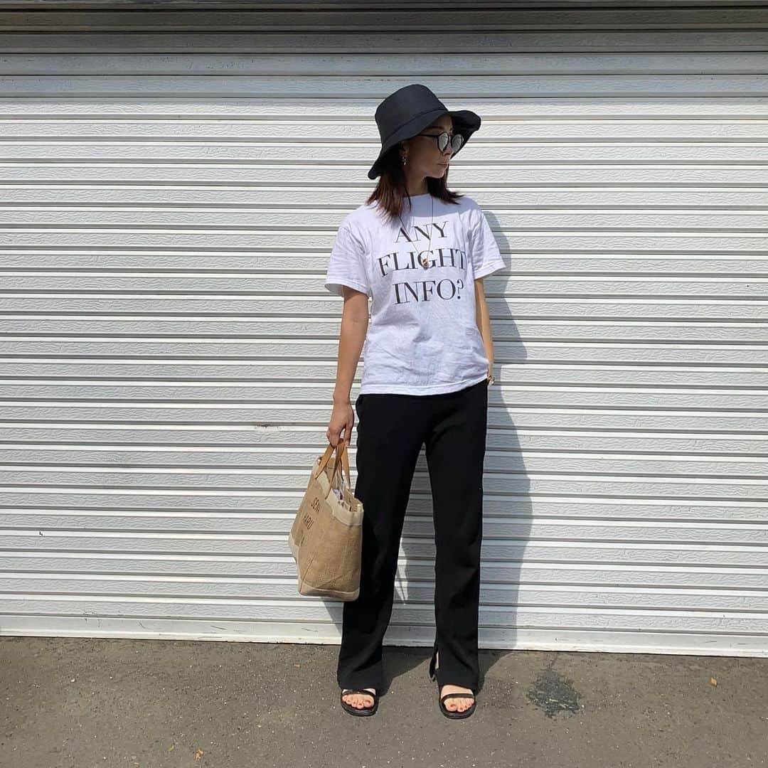 のインスタグラム：「・ 先日ストーリーズにあげた　@uniqlo_ginza のUVハット。お問い合わせ多かったので2枚目に商品名載せておきます💁🏻‍♀️ ・ ・ ・ Tシャツ　@gypsohila.jpn  パンツ　@canaljean  サンダル　@teva ・ ・ ・ #ママ#ママコーデ#ママファッション#code #ootd#outfit#mamagirl#北海道ママ#札幌ママ#三児の母#お洒落さんと繋がりたい#プチプラコーデ#今日のコーデ#ママライフ#ロカリ#スナップミー#mineby3mootd#ponte_fashion#4yuuu#きょコ#今日の服#大人カジュアル#主婦#男の子ママ #ビュースタグラマー#mamagirl_sugotoku」