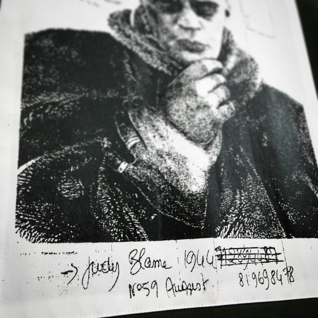 エリミネイターさんのインスタグラム写真 - (エリミネイターInstagram)「20AW AVAILABLE NOWHERE : Judy Blame 1st Delivery has arrived at ELIMINATOR. . A 1993 portrait of Judy Blame for The Face magazine. Photograph by Jean-Baptiste Mondino . #judyblame #uk #london #availablenowhere #thehouseofbeautyandculture #hobac #christophernemeth #johnmoore #culture #youthculture #punk #art #marklebon #ianreid #richardtorry #barykamen #aw20 #20aw #gimmefive #gimme5 #londonstreetstyle #streetfashion #streetstyle」6月27日 12時28分 - eliminator_tokyo