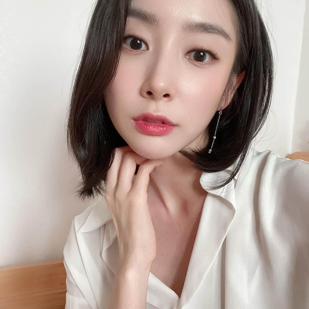 ガヨン さんのインスタグラム写真 - (ガヨン Instagram)「이 조합 사랑해요💞 ———————————————————— ✂️ʜᴀɪʀ 소영쌤 @sososo_young 💄ᴍᴀᴋᴇ-ᴜᴘ 서윤쌤 @seoyunhong0306 ———————————————————— #정샘물 #정샘물인스피레이션 #정샘물청담이스트」6月27日 13時05分 - gy._.1202