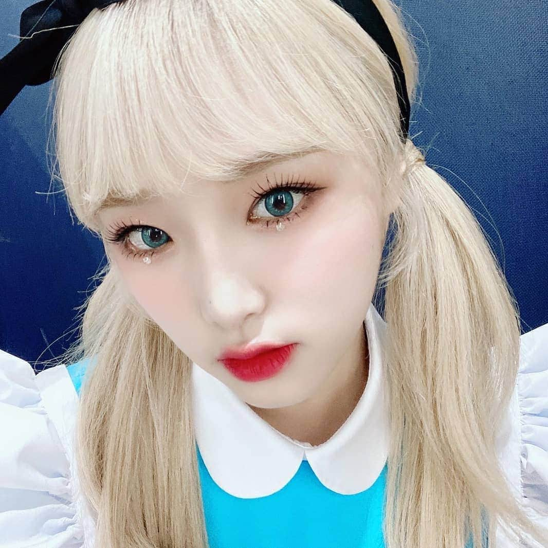 IZ*ONEさんのインスタグラム写真 - (IZ*ONEInstagram)「🐰🍄🍭🏰🧸♣️♥️🃏 ⠀ ⠀ 오늘하는 음악중심도 본방사수😝 ⠀ 🐰🍄🍭🏰🧸♣️♥️🃏 ⠀ ⠀ 今日の音楽中心も必見だよ😝 ⠀ #예나 #イェナ #IZONE  #아이즈원  #アイズワン」6月27日 14時28分 - official_izone