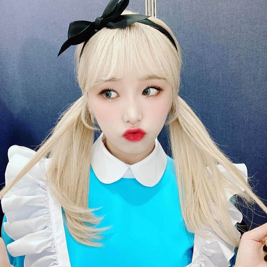 IZ*ONEさんのインスタグラム写真 - (IZ*ONEInstagram)「🐰🍄🍭🏰🧸♣️♥️🃏 ⠀ ⠀ 오늘하는 음악중심도 본방사수😝 ⠀ 🐰🍄🍭🏰🧸♣️♥️🃏 ⠀ ⠀ 今日の音楽中心も必見だよ😝 ⠀ #예나 #イェナ #IZONE  #아이즈원  #アイズワン」6月27日 14時28分 - official_izone