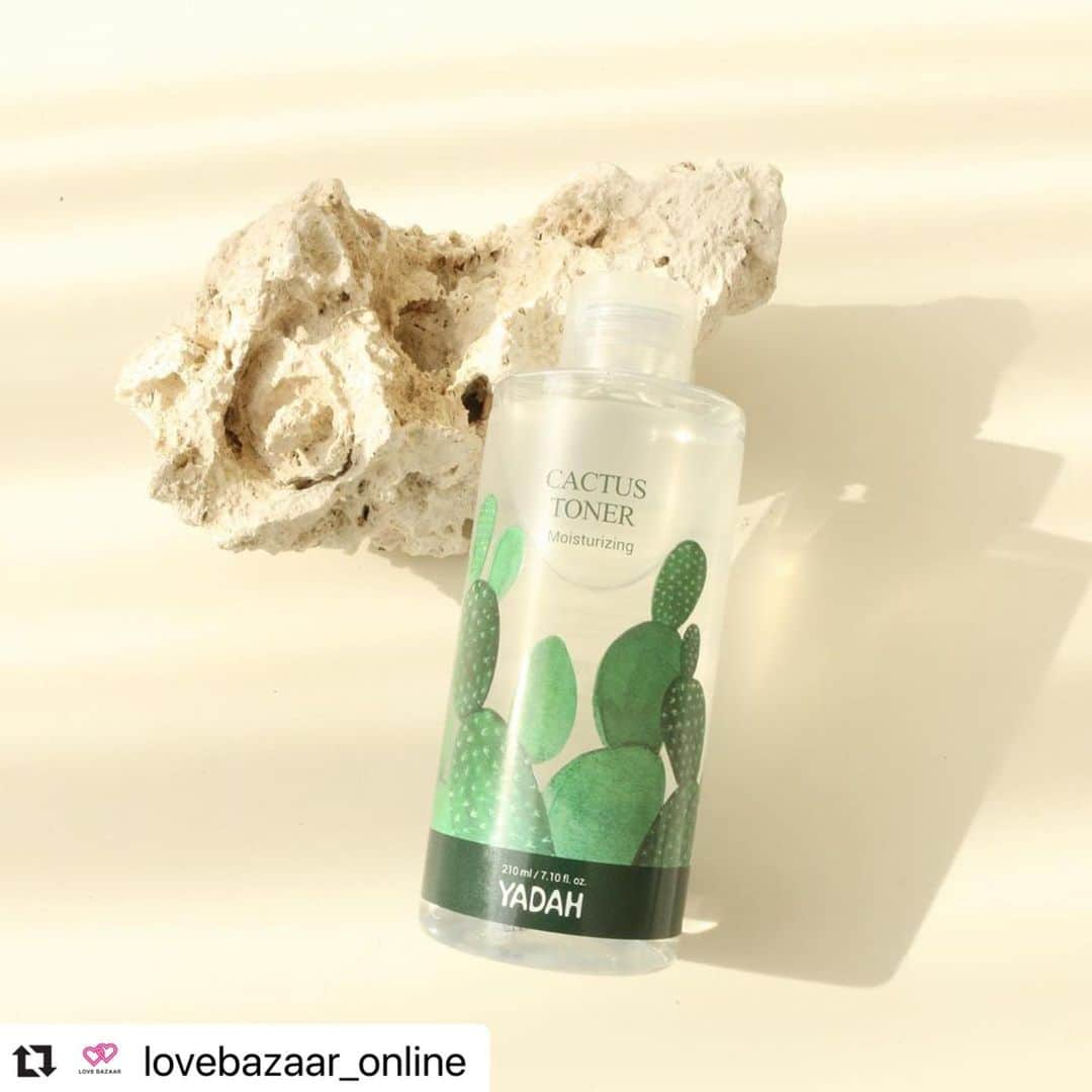 アン・ソニョンさんのインスタグラム写真 - (アン・ソニョンInstagram)「지금 딱 필요한 아이템💚💚💚#Repost @lovebazaar_online with @make_repost ・・・ ⠀ <YADAH 선인장 토너> 산뜻하면 피부 깊숙이 수분을 채워주는 🌵 #YADAH#선인장토너 ⠀ 용량은 210ml로 넉넉하게 사용가능하구요. 🌵 수분공급 🌵🌵각질정돈 🌵🌵🌵마일드한 성분 🌵🌵🌵🌵 약산성 PH포뮬러 4가지 기능들이 들어있고, 💧정제수 대신 #손바닥선인장 이 들어가서 피부의 #진정효과 와 #수분 을 동시에 잡아주고 ⠀ #화학방부제 가 들어있지 않아 아이👶🏻👧🏻🧒🏻부터 엄마들👩🏻👩🏻‍🦱까지 사용가능한 #야다토너 ⠀ 모든 피부에 잘 맞고 토너디자인도 이쁜 #선인장토너 를 지금 구매하시면, 🟡 순면패드&미스트공병 추가증정드리는 찬스를 놓치지마세요. - ➖구매는 🔺🔺프로필링크<구매하기> 링크를 누르시면 주문하실 수 있습니다. ➖문의는 카톡플러스친구<러브바자_온라인>으로 문의주시면 댓글, DM보다 빠른답변을 받으실 수 있다는 점 참고부탁드립니다. #착한소비 #착한기부 #온라인러브바자」6月27日 15時58分 - anney_an_love