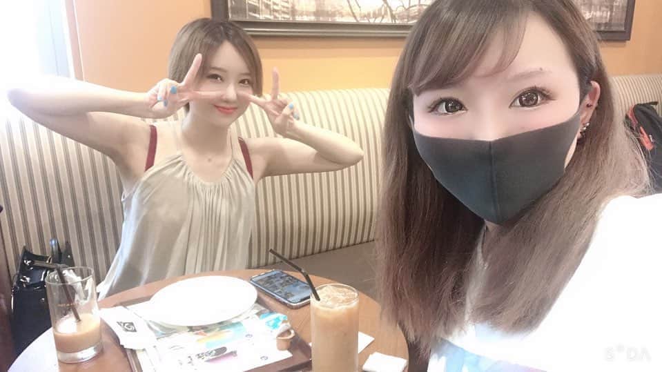 大石ほのかのインスタグラム：「まゆかちゃんといったとこよかったなぁ🍴( ¨̮ )💬💕 . またカフェ行きたいっ💓 カフェだいすきー💓笑笑」