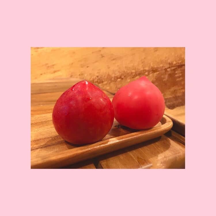 恒松祐里さんのインスタグラム写真 - (恒松祐里Instagram)「🍅🍅 “問題” どっちがトマトでどっちがプラムでしょう。 #そっくりすぎて写真撮ってしまった🍅」6月27日 17時25分 - yuri_tune