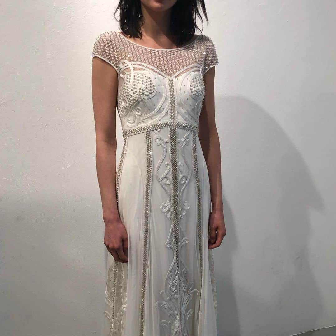 NOVARESE Dress Officialのインスタグラム