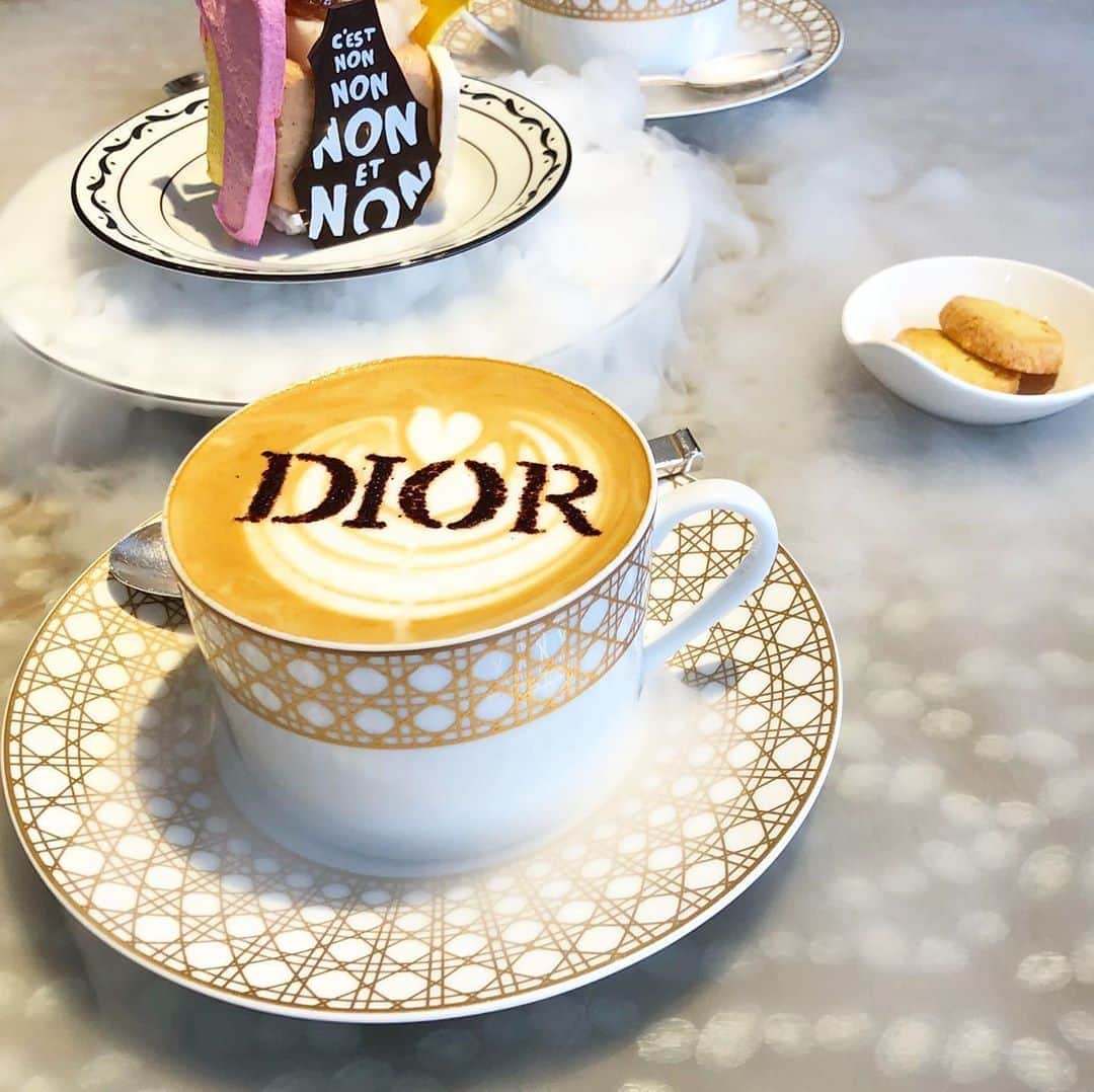 湯浅喬子のインスタグラム：「韓国行きたいな🥺💕 #kr#dior#cafe#korea#trip」