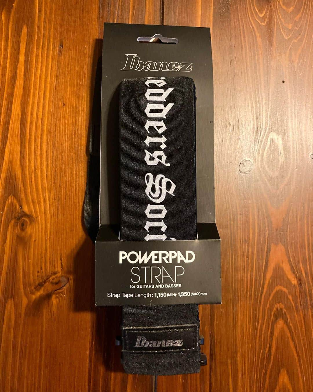 KO-TAさんのインスタグラム写真 - (KO-TAInstagram)「@shredderssocietyjp のPOP UP STOREへ🤘🏻﻿ ﻿ @ibanez_japan とのコラボストラップもゲット！ ﻿ #ShreddersSociety﻿ #Ibanez」6月27日 18時40分 - kota_swankydank