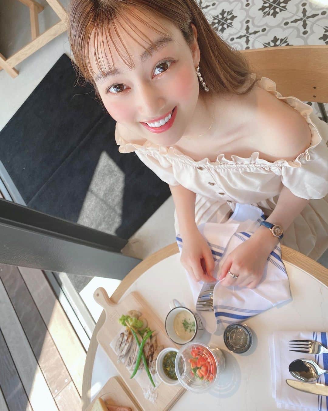 松原伊予菜のグルメインスタ
