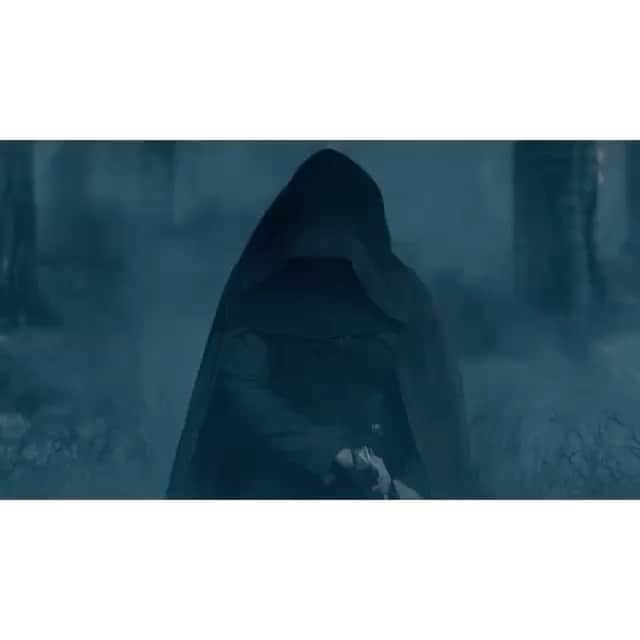 ダニエル・シャーマンのインスタグラム：「Weeping Monk. Hunts the Fey.  @cursed July 17th on @netflix」