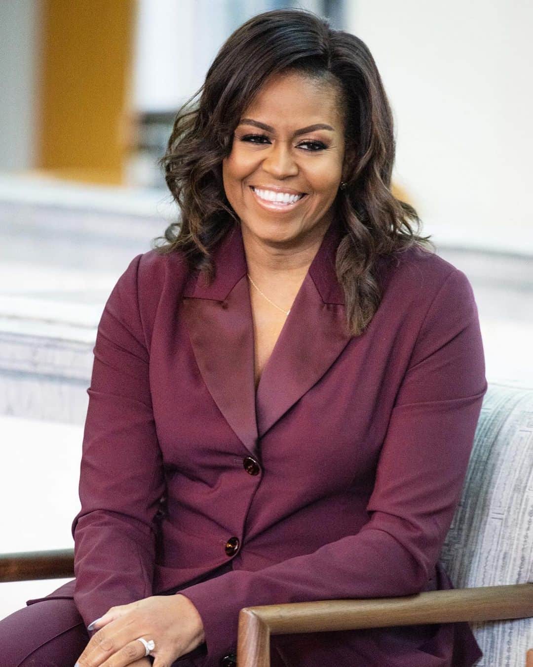 People Magazineさんのインスタグラム写真 - (People MagazineInstagram)「Michelle Obama is opening up about the uncertainties and injustices of 2020 and sharing an inspiring message about the future in a new interview: “With everything that’s gone on over these past few months, I know a lot of folks out there have been confused, or scared, or angry, or just plain overwhelmed." The former First Lady went on to say that through it all, she was hopeful: “The story of progress in this country is written by the people who believe what should happen actually can happen. History is made by the people who show up for the fight." 🙏❤️ Tap the link in bio for everything she had to say. | 📷: Jim Bennett/Getty」6月28日 5時06分 - people