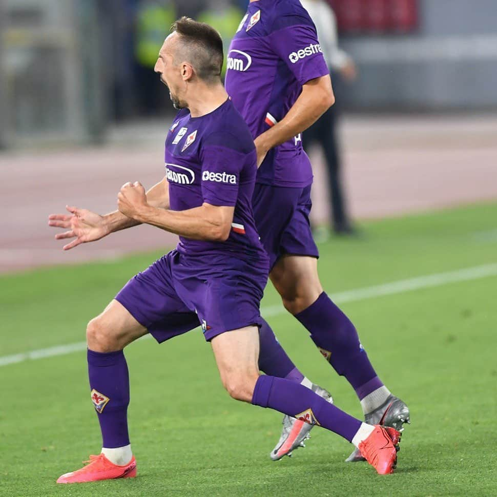 ACFフィオレンティーナさんのインスタグラム写真 - (ACFフィオレンティーナInstagram)「CHE GOL HA FATTO? 😳 What a goal @franckribery7 👏👏 #ForzaViola 💜 #LazioFiorentina #Fiorentina #ACFFiorentina #Ribery #FranckRibery」6月28日 5時16分 - acffiorentina