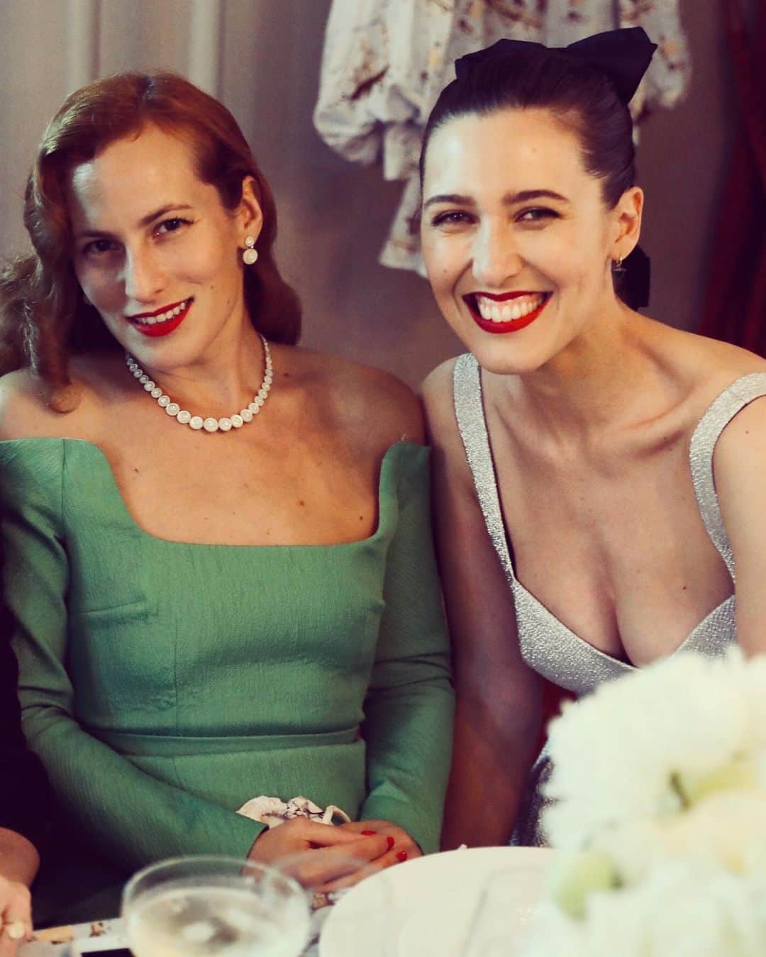 のインスタグラム：「Happy birthday @emiliawickstead ! 🎈❤️💋」