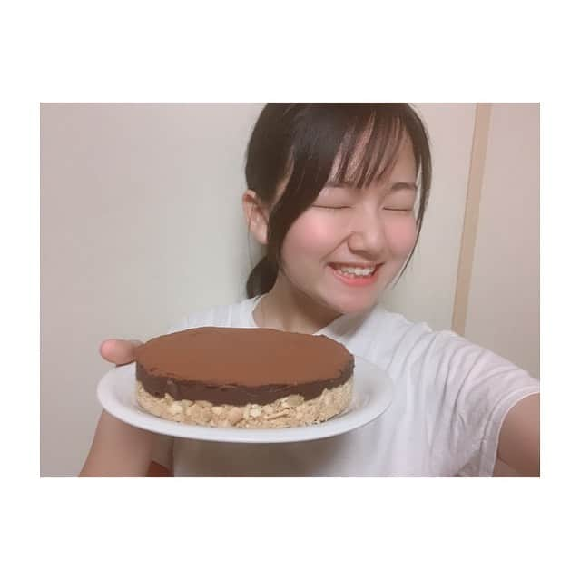 みのり（民謡ガールズ）さんのインスタグラム写真 - (みのり（民謡ガールズ）Instagram)「#cake 🎂  #民謡ガールズ #みのり #ケーキ #チョコケーキ #チョコ #チョコレート #デザート #cooking #料理 #ビスケット #甘い #sweet」6月27日 20時59分 - wawawa_minori