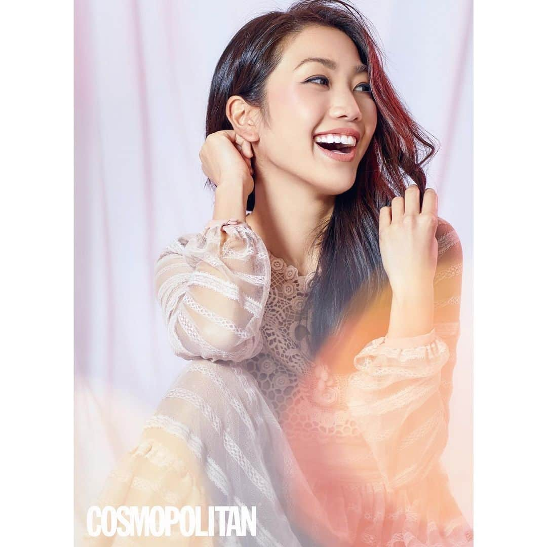 レスレイ・チアンさんのインスタグラム写真 - (レスレイ・チアンInstagram)「COSMOPOLITAN, July 2020 issue ✨ Fun Fearless Female Hair by @zaptang @essensuals.hk  Make up by @asterphang_makeup  Thank you @cosmopolitan_hk  #cosmo #cosmopolitan」6月27日 21時56分 - lesleychianglove