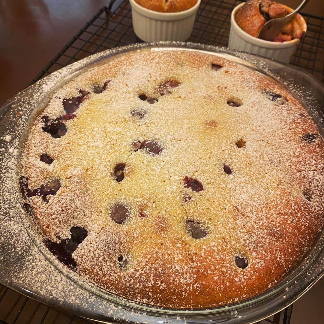 エイミーのインスタグラム：「チェリーのクラフティ🍒 久しぶりのインスタライブ、ご覧頂きありがとうございました🙏」