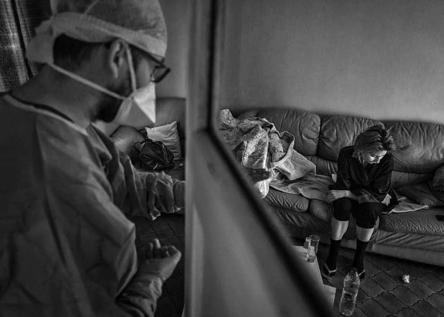 National Geographic Creativeさんのインスタグラム写真 - (National Geographic CreativeInstagram)「Photo by @cedricgerbehaye | Doctor Jordan Dhaeyer, emergency physician, from the Mobile Emergency and Intensive Care Service in La Louvière, assesses the parameters of a woman presenting symptoms that may be related to Covid-19. He decides to have the patient transported by ambulance to the Tivoli hospital. People with minor symptoms are asked to stay at home. Featured work created with the National Geographic Society COVID-19 Emergency Fund. To see more of my work follow @cedricgerbehaye」6月27日 22時13分 - natgeointhefield