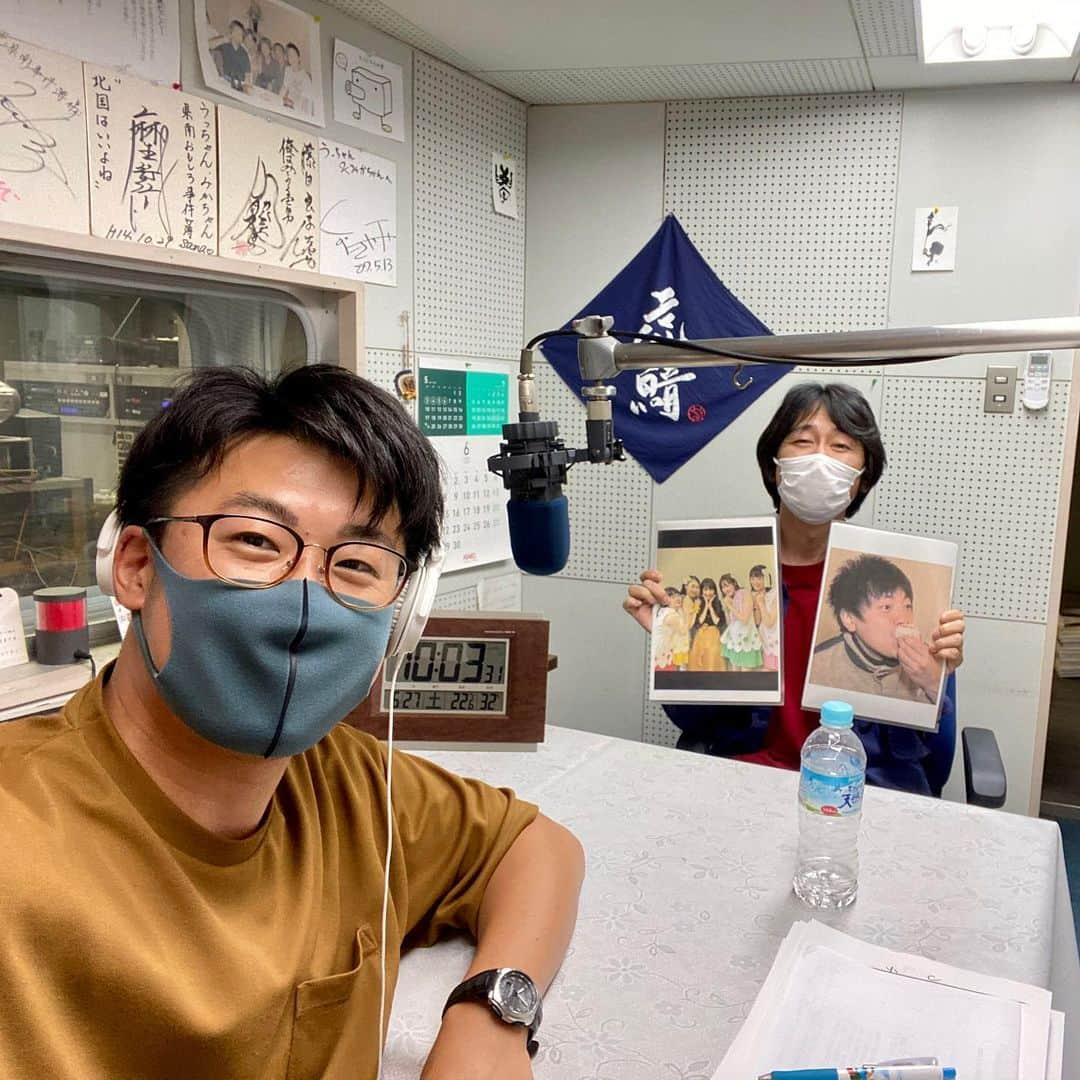 新山大さんのインスタグラム写真 - (新山大Instagram)「かれこれ2ヶ月以上八戸スタジオからリモート放送ですよ。 斉藤さんいつもありがとう！！ #土曜はDON #あどばるーん #RINGOMUSUME #吉崎ちひろ #RABラジオ #八戸スタジオ #土曜日の相棒 #斉藤さん」6月27日 22時23分 - dai_niiyama