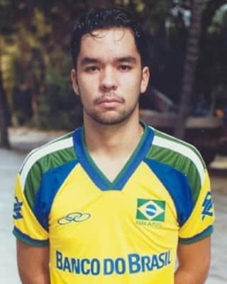 ウィリアム・アルジョナのインスタグラム：「#dianacionaldovolei inicio de uma trajetória nas seleções de base do Brasil. Início de sonhos, metas e objetivos que seriam vividos ao longo dos próximos 25 anos. Muitas vitórias, mas também muitas derrotas, que me ensinam a ser resiliente e persistente em busca da excelência. Vida feliz! Obrigado Volleyball. #wm #w7elmago #volei #volleyball #profissao #amor #paixao #gratidao」
