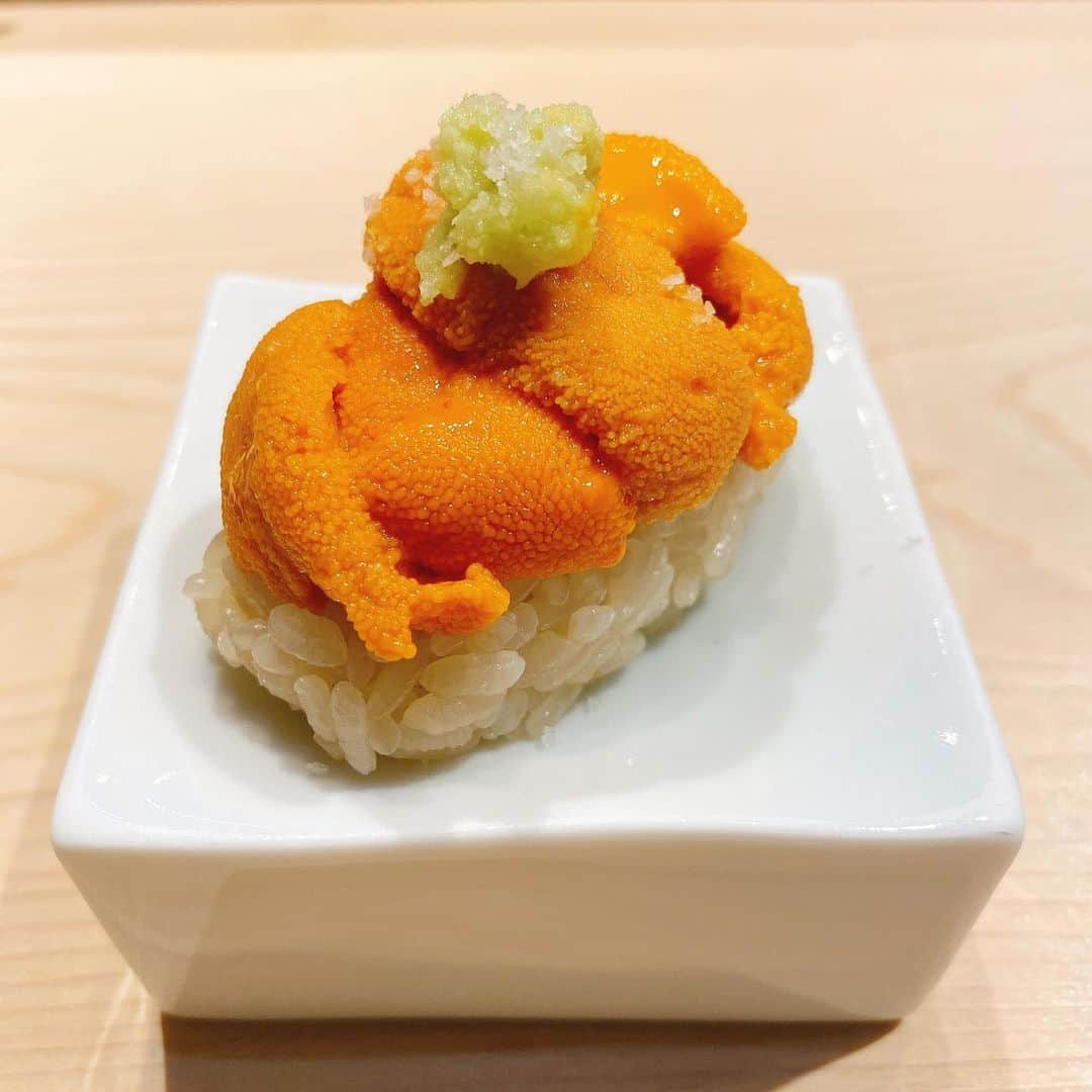 本間昭光のインスタグラム：「造形物として美しい。」