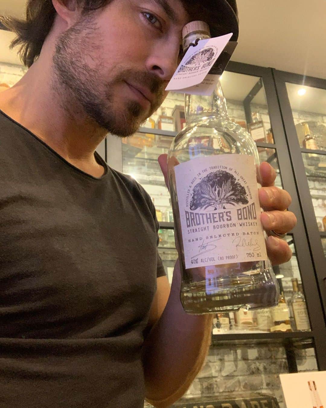 イアン・サマーホルダーさんのインスタグラム写真 - (イアン・サマーホルダーInstagram)「Doing what I love; learning and experiencing bourbon. I’ve had the great pleasure and luck to learn so much from this man. Dr Don Livermore aka @cdnwhiskydoc . A mentor, a dear friend and a celebrated master blender. The passion and scientific contribution to the whiskey world this man has made is truly incredible. I’m blessed and grateful to to learn from you Don, to call you my friend. Thank you.  This is me folks: After years of planning and the last 12 straight months of blending, tasting, testing, dreaming, pushing, flying and driving. Redeye flights, napping in hotels for 30 mins before meetings then rushing to get back on a plane and fly home hoping to make it in time to put the baby down.  Over 1,000 phone calls, thousands of emails, countless meetings, conference calls and fireside conversations.  Here is a little peak at just a few of the many levels that have gone into building our beloved @brothersbondbourbon . What a fun and intense journey.  My hat is off to my team. Our team. I can’t wait to share this with you. If you are legal drinking age, please go to brothersbondbourbon.com to sign up so we can be on this journey together and I can email you! Link in my bio. Coming soon to a retailer near you! Thank you! Let’s do this! Are you with me?」6月28日 15時13分 - iansomerhalder