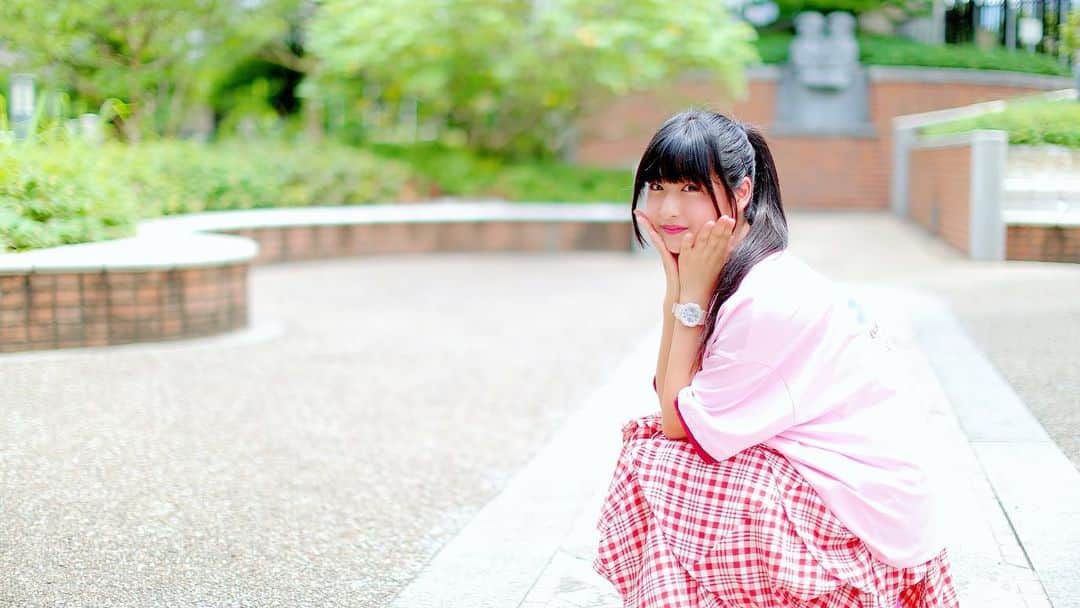 りりりのインスタグラム：「自信ちょっとついたよ 当たって砕けたらバカにして笑ってよ お願い 行ってきますね告白(よし) ・ ・ ・ ♡撮影：みこちゃん♡ @miko0220x  写真も動画も素敵に撮ってくれてありがとうございました！ ・ ・ ・ #りりり #honeyworks  #ヒロイン育成計画 #踊ってみた #ヒロインになれたかな #変身」
