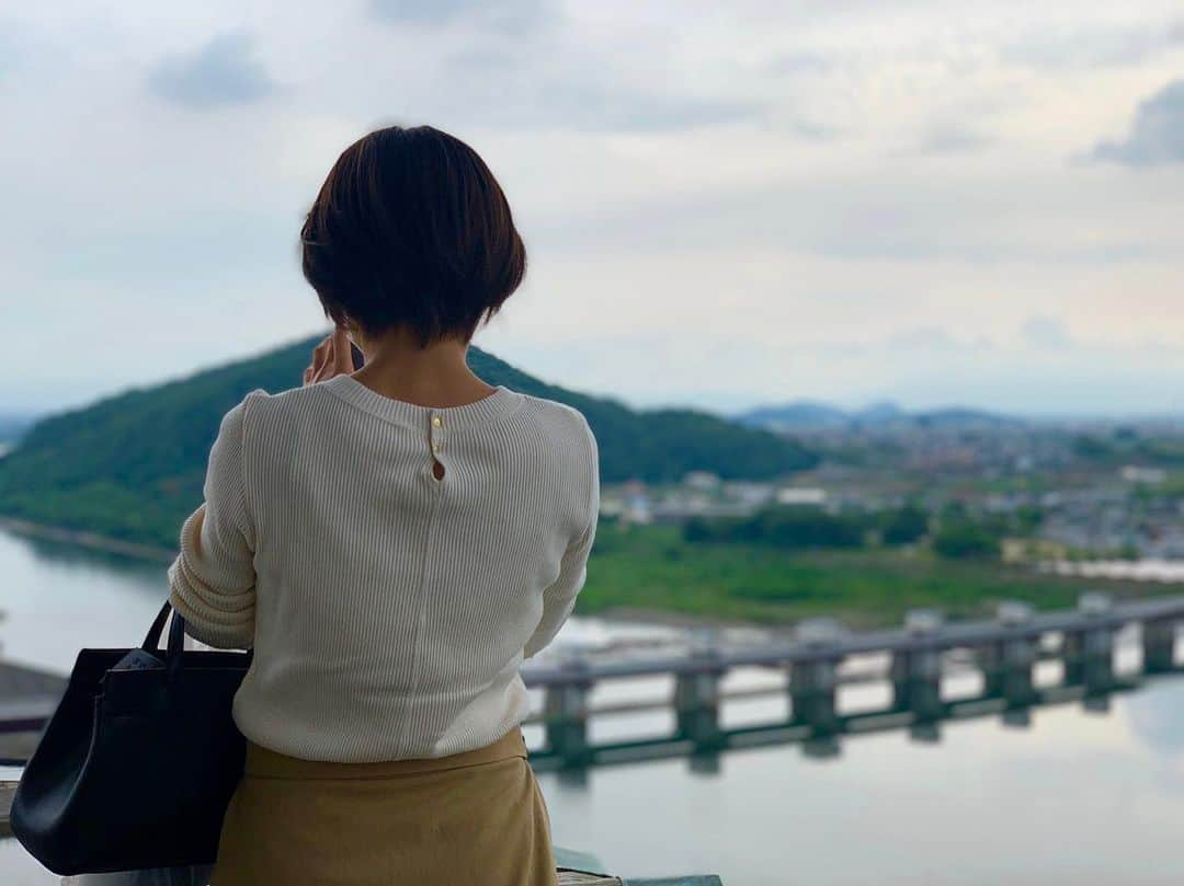 山中日菜美さんのインスタグラム写真 - (山中日菜美Instagram)「ここでの深呼吸が気持ち良くて忘れられない  #天守閣からの眺め#犬山城#犬山城下町 #犬山 #愛知県観光 #愛知県」6月28日 8時44分 - hnm__n